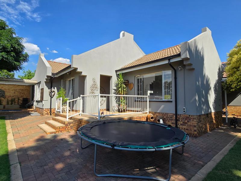 3 Bedroom Property for Sale in Vaalpark Free State